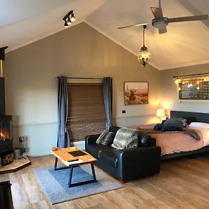 Деревянный коттедж Luxury, Малени